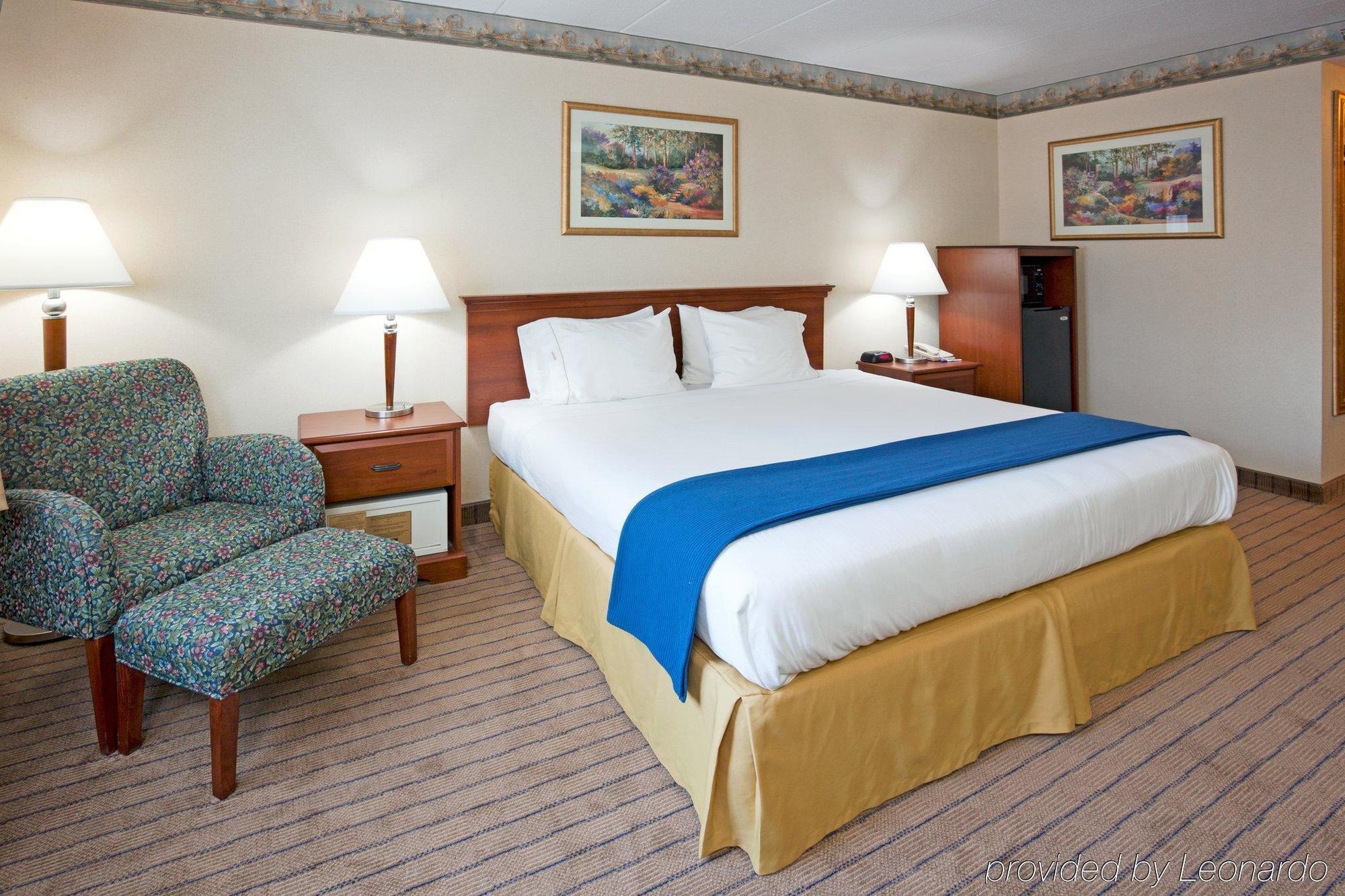Holiday Inn Express Roseville-St. Paul By Ihg Extérieur photo